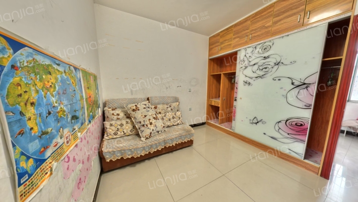 钢管厂五区二手房实景图