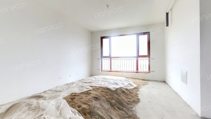 龙泰贵府北区二手房实景图