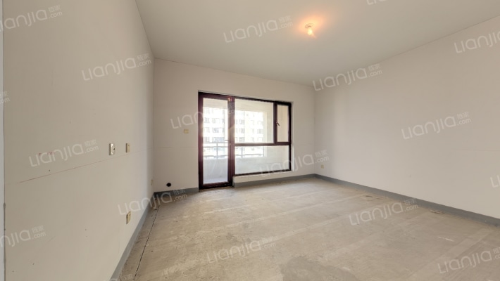 荣盛华府二手房实景图