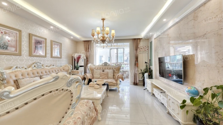 北美枫情二手房实景图