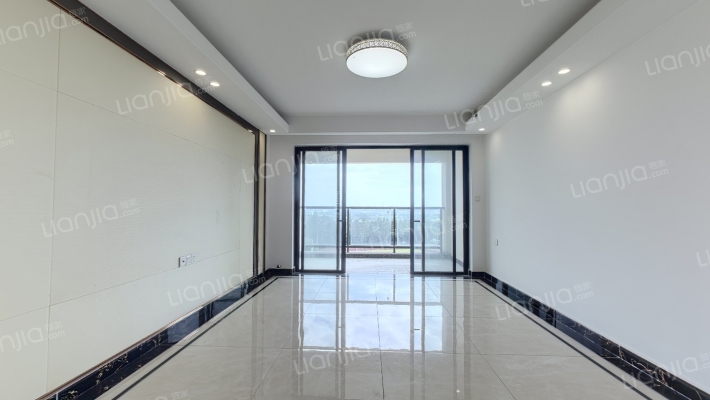 怡翠晋盛泰园二手房实景图