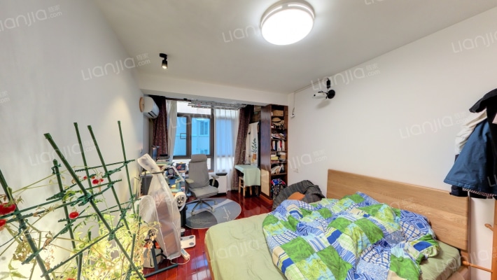 陕西北路721弄二手房实景图