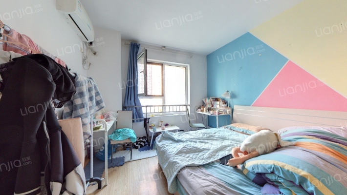 凤凰国际北区二手房实景图