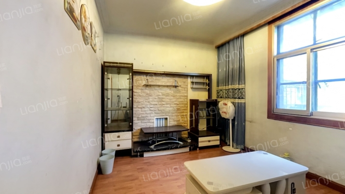 502电厂家属区二手房实景图