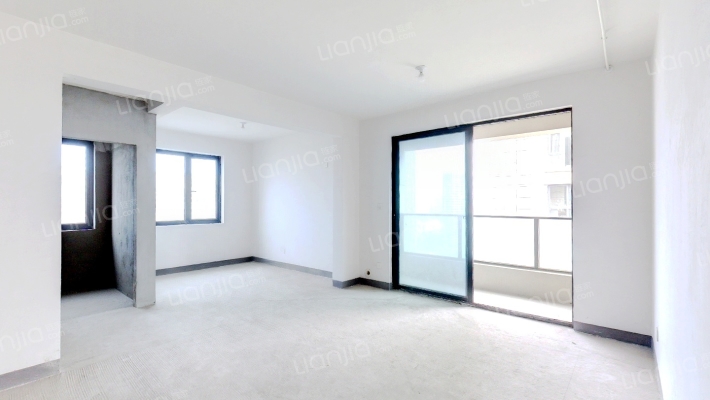 江前里二手房实景图