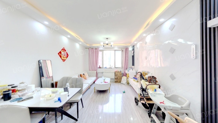 天滋嘉鲤北区二手房实景图