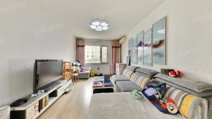 亿达第一郡三期二手房实景图