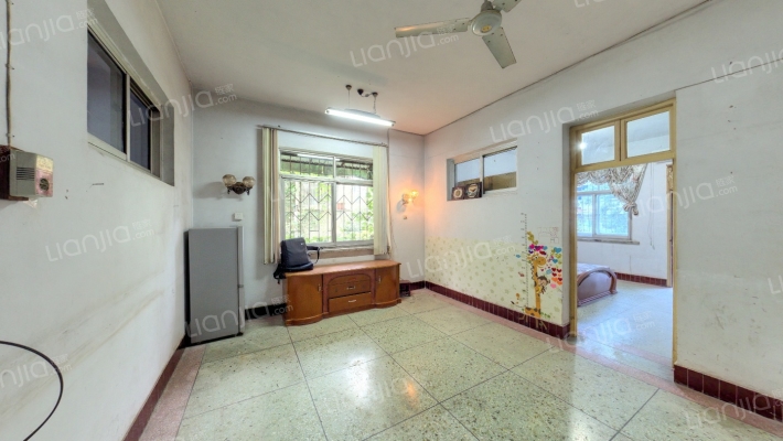 骏马路工行南院二手房实景图