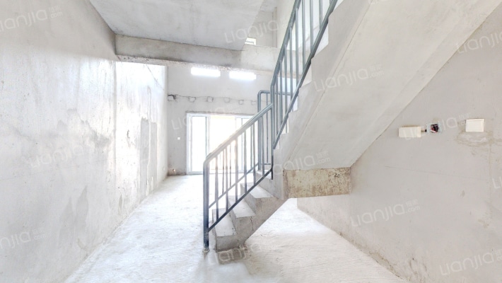 臻缘苑二手房实景图