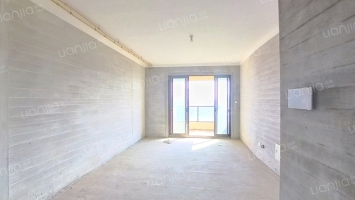 新纪元银海湾二手房实景图