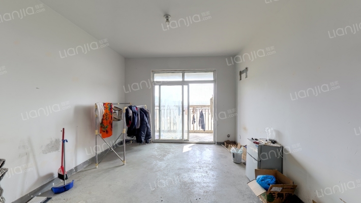 金山嘉苑三区二手房实景图