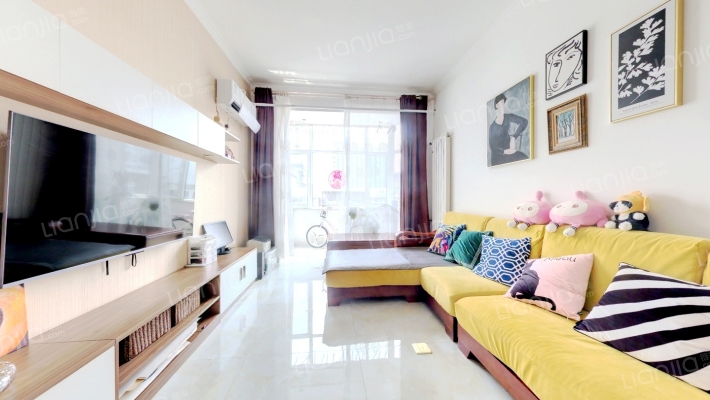 晋兴开发公司宿舍二手房实景图