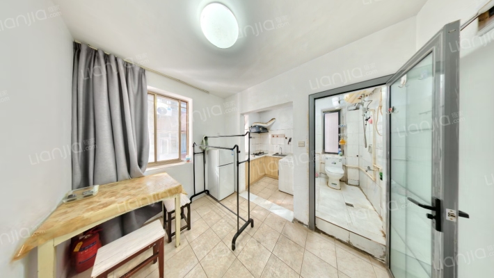 解放路213号二手房实景图