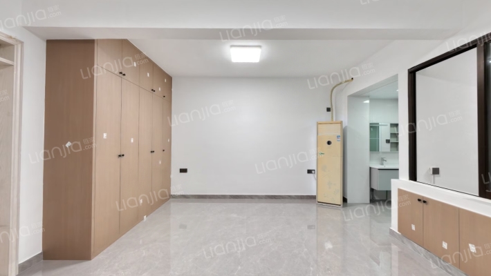 省工商银行宿舍二手房实景图