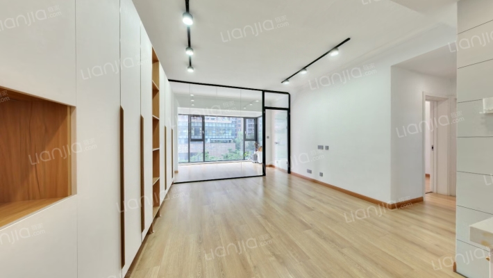 翡翠城一期二手房实景图