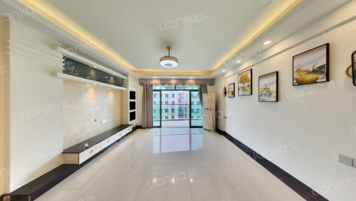 嘉怡名苑二手房实景图