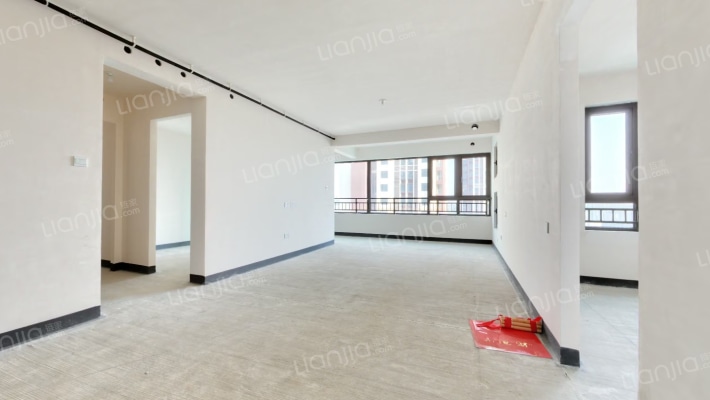 龙湖光年天玺二手房实景图