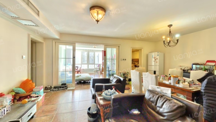 玺萌丽苑二手房实景图