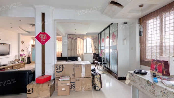 腊树苑二手房实景图