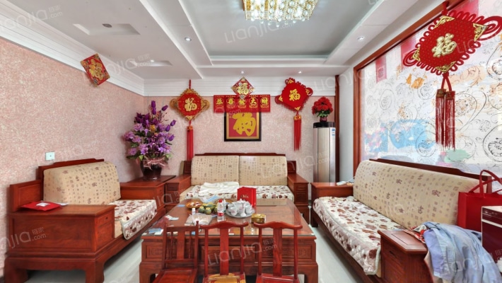 东郊别墅二手房实景图