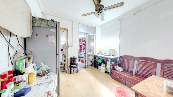 建设大道756号二手房实景图