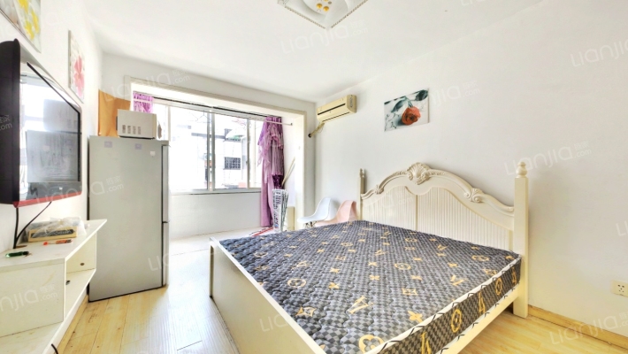 新泾七村二手房实景图