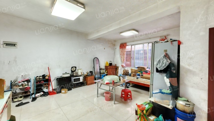 西藏新村二手房实景图