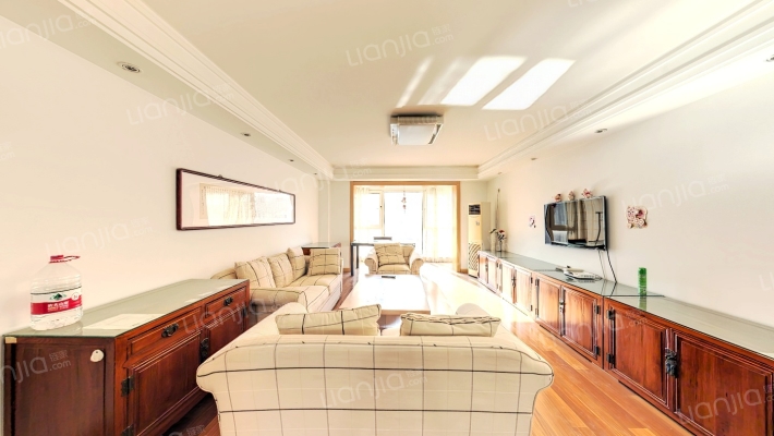 新世界花园朗悦居二手房实景图