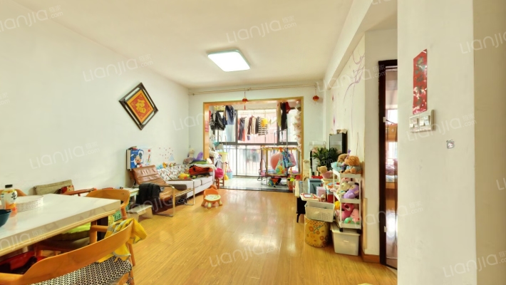 欢乐星城二手房实景图