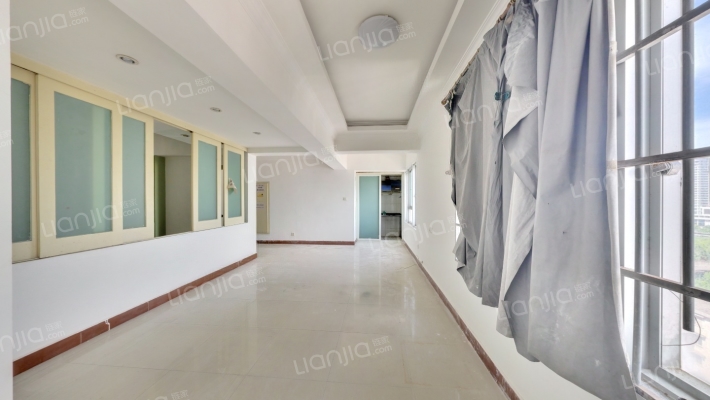 总统公寓二手房实景图