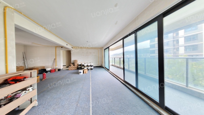 龙湖云瑶玉陛瑶林二组团二手房实景图