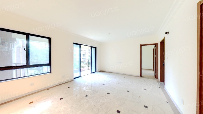 碧桂园翡翠湾二手房实景图