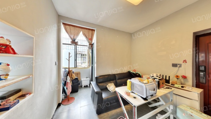 中南家园西区二手房实景图