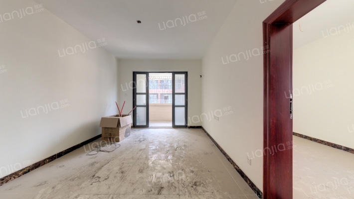 临湖苑二手房实景图