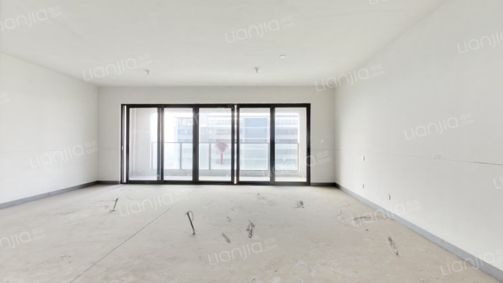 远洋天铂二手房实景图