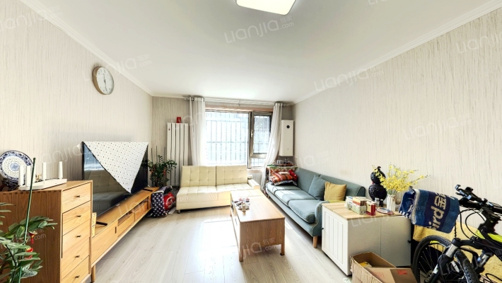 龙锦苑六区二手房实景图