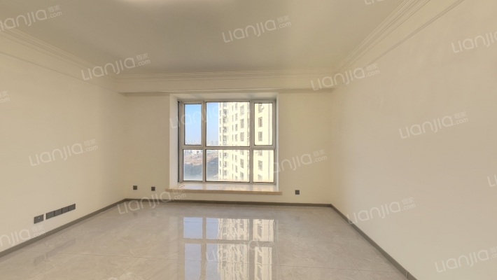 自然天城B区二手房实景图