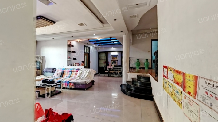 华兴食品饮料厂单位房二手房实景图