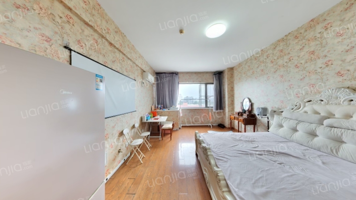 喜年广场二手房实景图