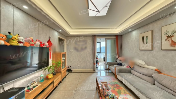 东方雍华府二手房实景图