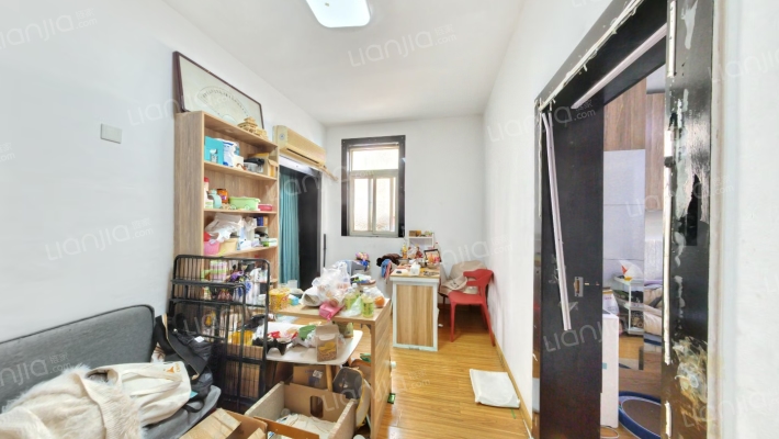 红旗路93号院二手房实景图