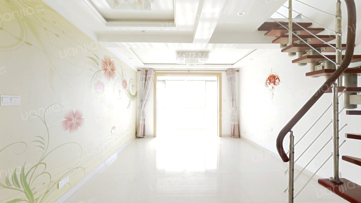 丽水湾东区二手房实景图