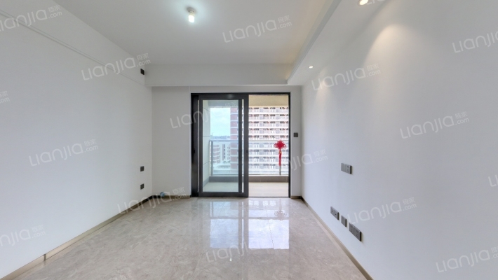 招商臻湾府二手房实景图