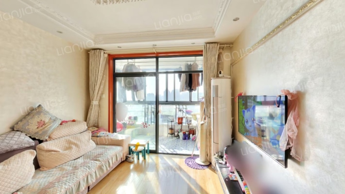 和一花园二手房实景图