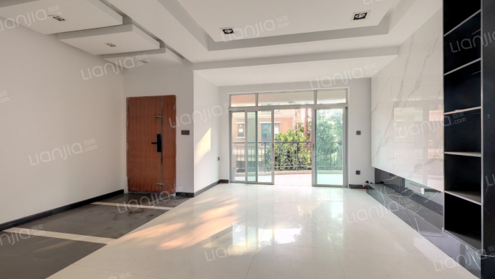 映湖山庄二手房实景图