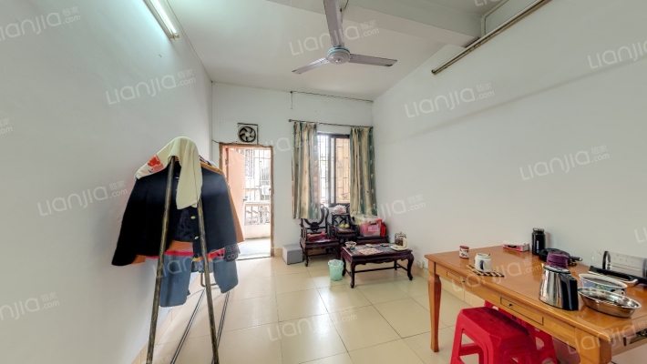 红旗二巷二手房实景图