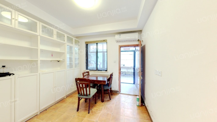 酒厂宿舍二手房实景图