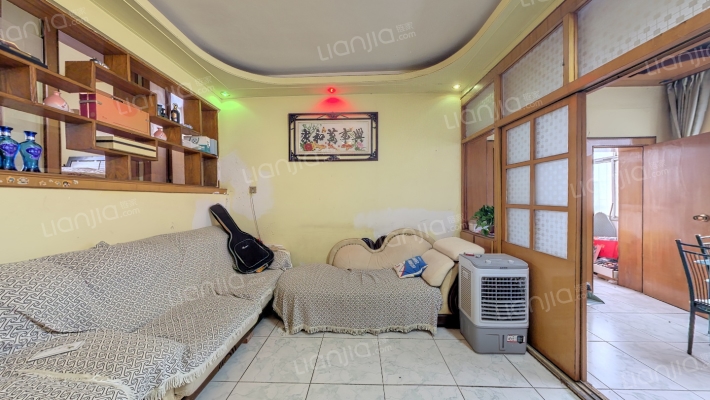 飞龙小区东区二手房实景图