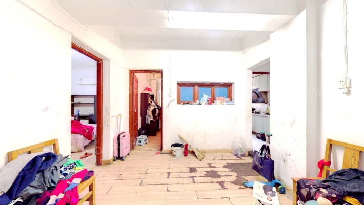 六合公寓二手房实景图