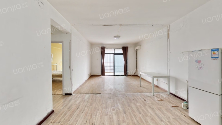 王府花园二手房实景图